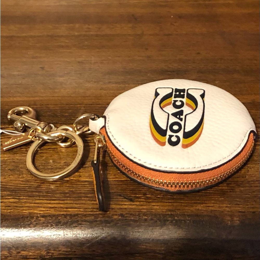 NWT-Coach-Circular Leather Coin Pouch-Coach Stamp Print-$128 - Picture 5 of 11